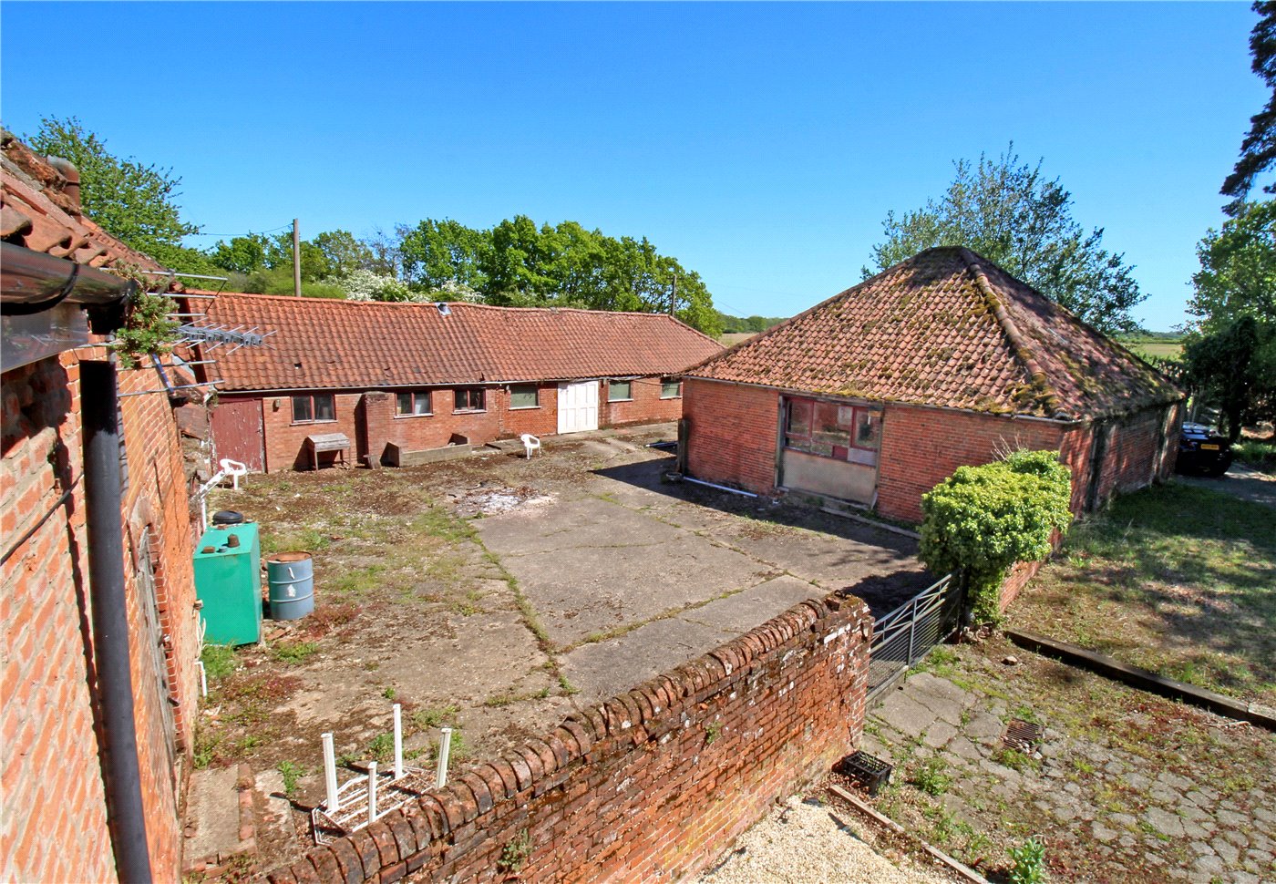 Barns With Planning